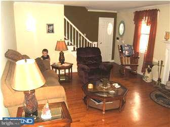 462 Thatcher Road Springfield, PA 19064 - Photo 2 of 11 Living Room