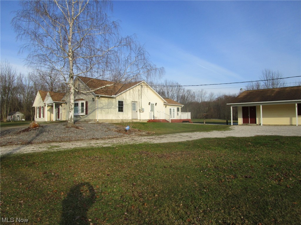 4870 Rockwell Road Ashtabula, OH 44004 - Photo 2 of 47 Side view of house