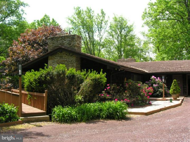 342 Franklin Road Bechtelsville, PA 19505 - Photo 1 of 25 Gallery Image 1