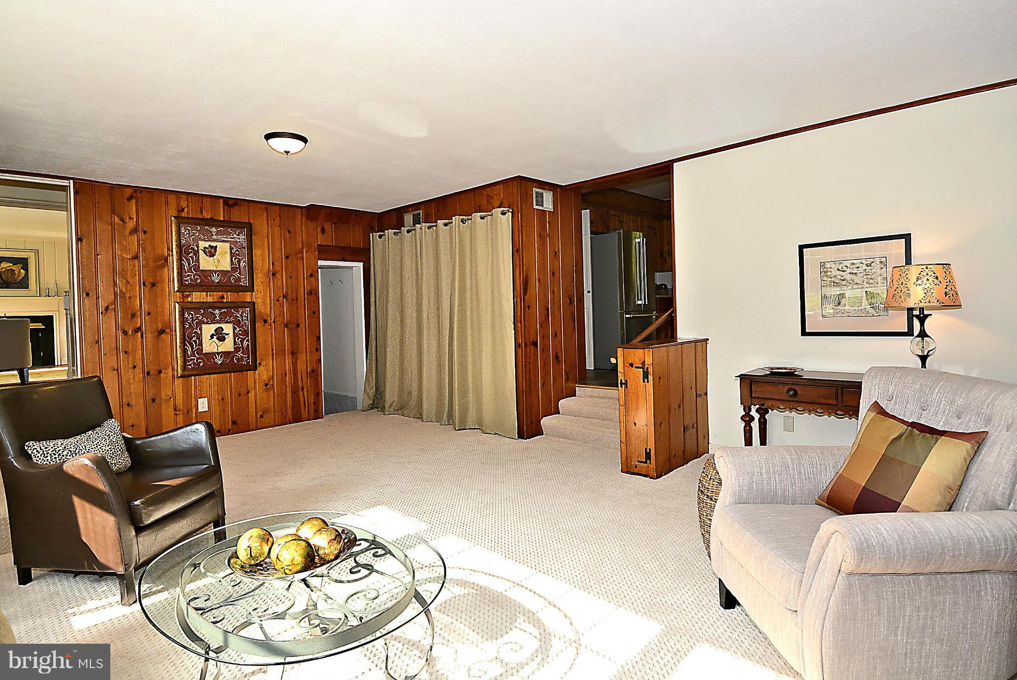 9480 Seven Locks Road Bethesda, MD 20817 - Photo 11 of 30 Family Room