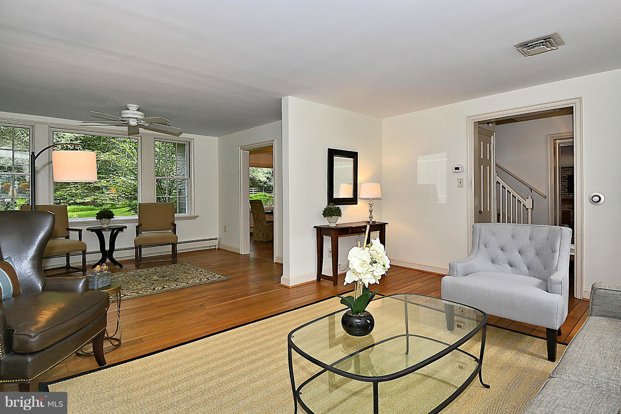 9480 Seven Locks Road Bethesda, MD 20817 - Photo 3 of 30 Living Room