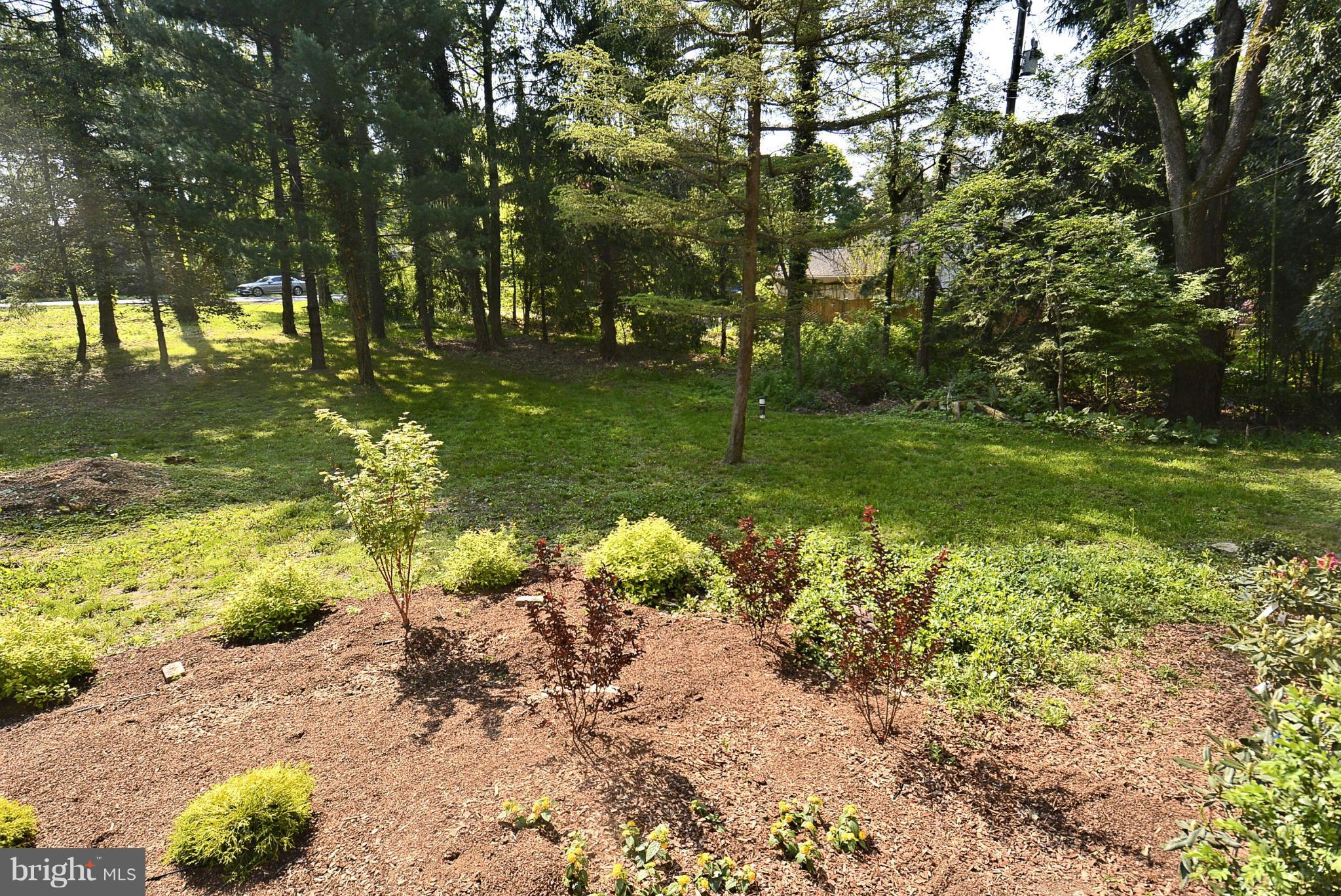 9480 Seven Locks Road Bethesda, MD 20817 - Photo 26 of 30 Front Yard