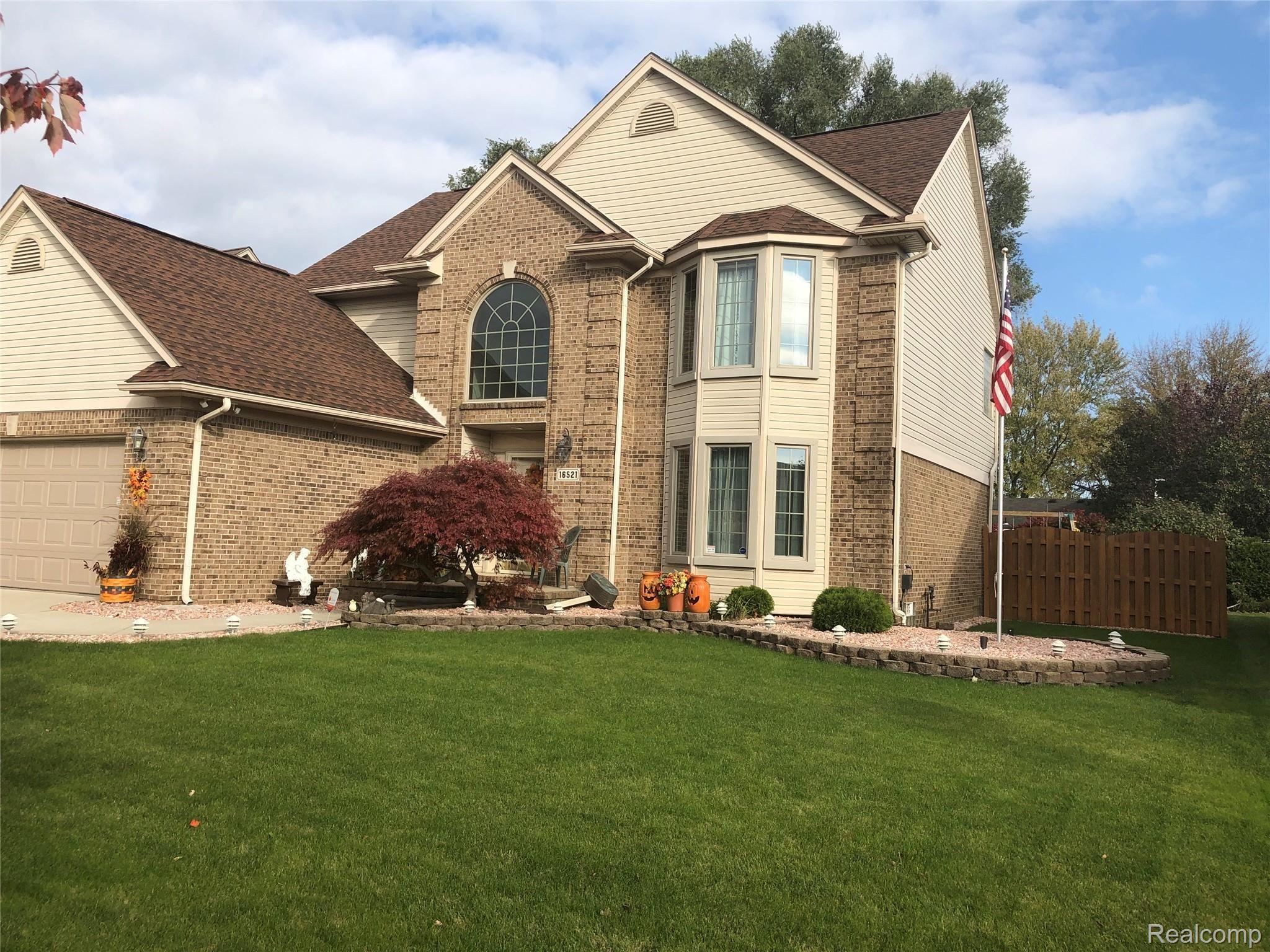 16521 Rosa Lane Southgate, MI 48195 - Photo 4 of 72 D38B16D1-68F3-4882-BD3B-39ADBB3477AD.jpeg