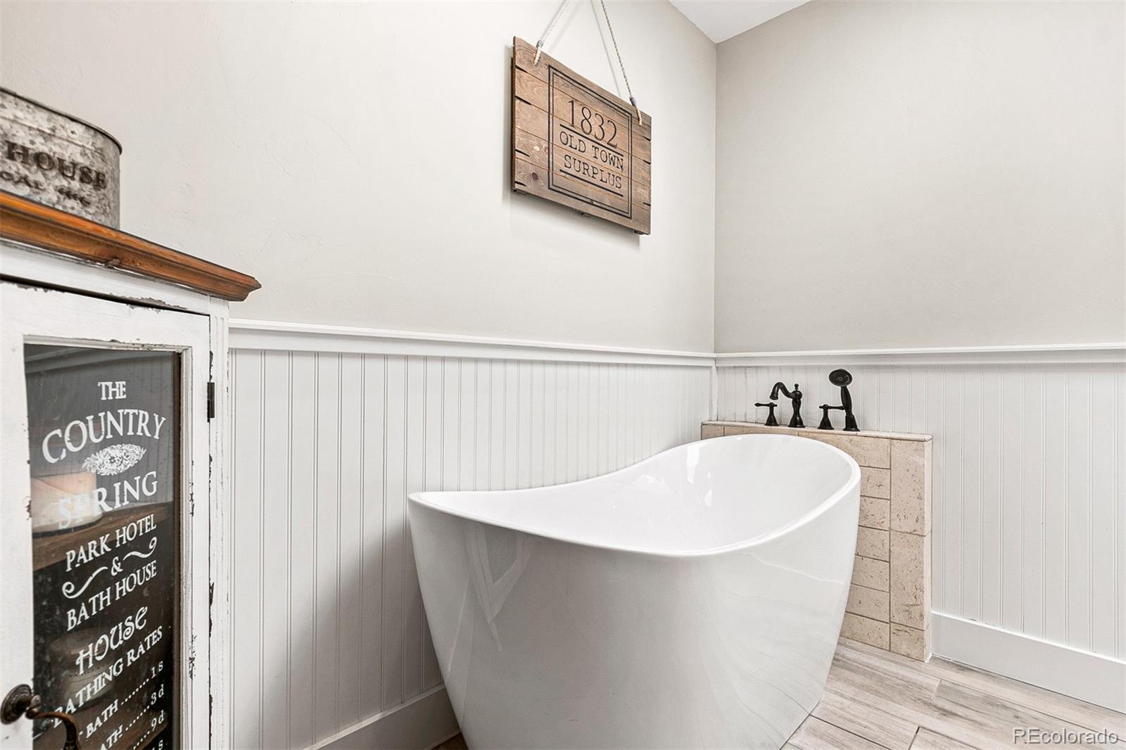 9946 Hilltop Road Parker, CO 80134 - Photo 25 of 40
