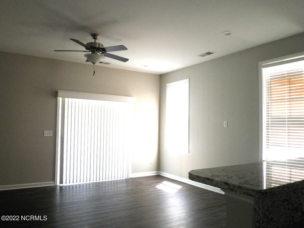 175 Old Murdoch Road, Unit 705 Morehead City, NC 28570 - Photo 12 of 27 P6010157