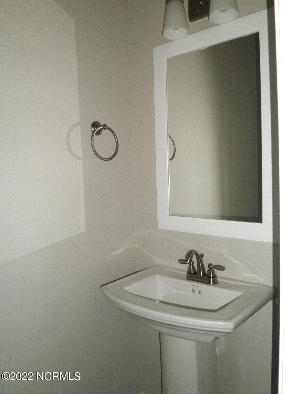 175 Old Murdoch Road, Unit 705 Morehead City, NC 28570 - Photo 16 of 27 P6010161