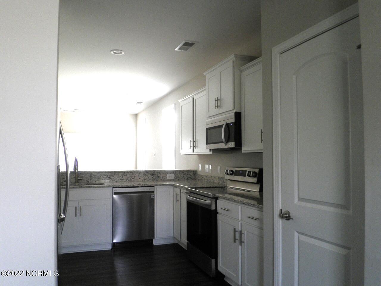 175 Old Murdoch Road, Unit 705 Morehead City, NC 28570 - Photo 9 of 27 P6010154