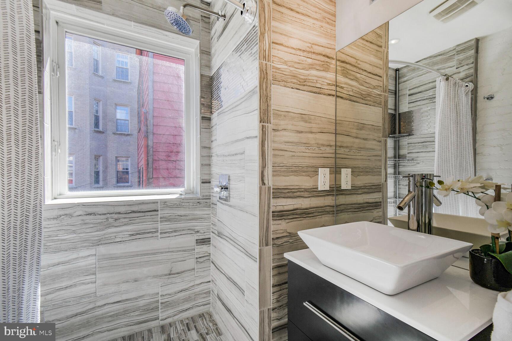 1538 Swann Street Northwest Washington, DC 20009 - Photo 13 of 37 Owner's Unit 2 - Upper Level Hall Full Bath