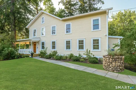 $1,395,000 | 12 Gerdes Road, New Canaan, CT 06840