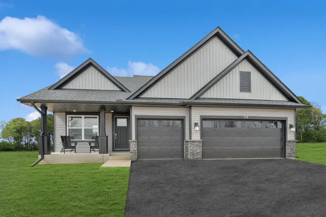 $449,995 | 178 Ridgeview Lane, Elko New Market, MN 55054