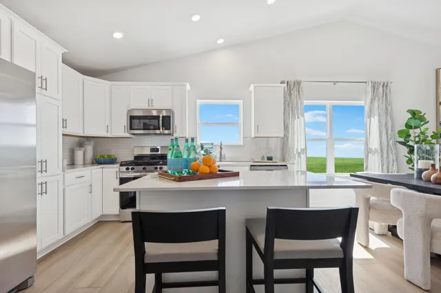 $449,995 | 178 Ridgeview Lane, Elko New Market, MN 55054