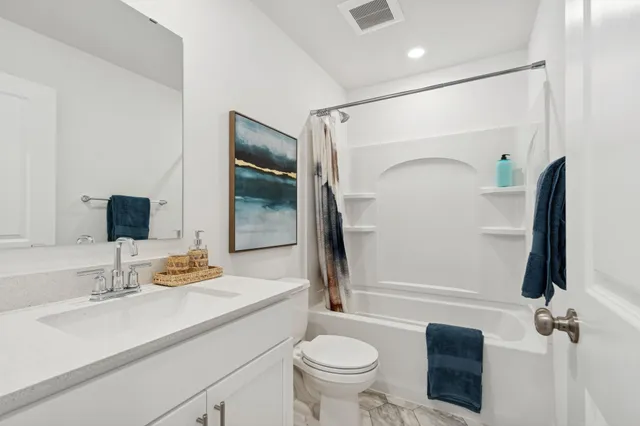 $449,995 | 178 Ridgeview Lane, Elko New Market, MN 55054