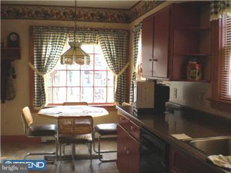 89 West Upper Ferry Road Ewing, NJ 08628 - Photo 5 of 12