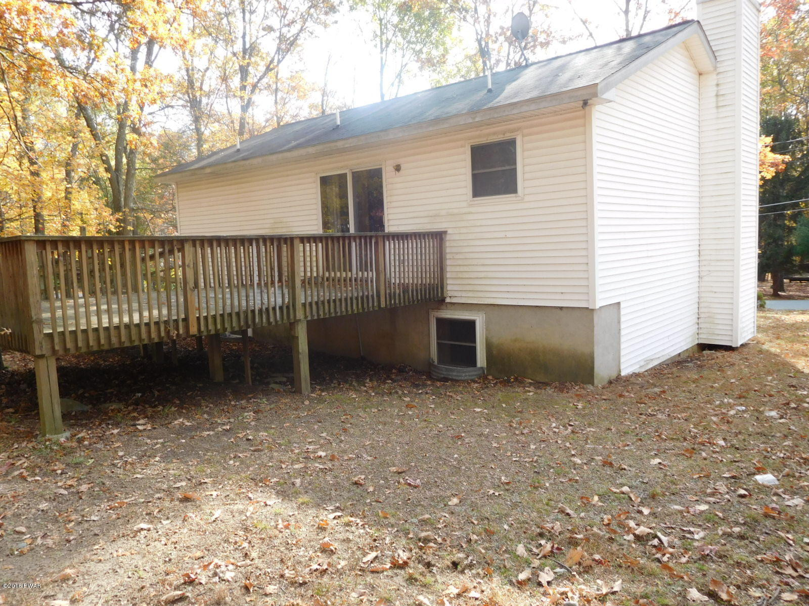 1288 Pine Ridge Bushkill, PA 18324 - Photo 4 of 25