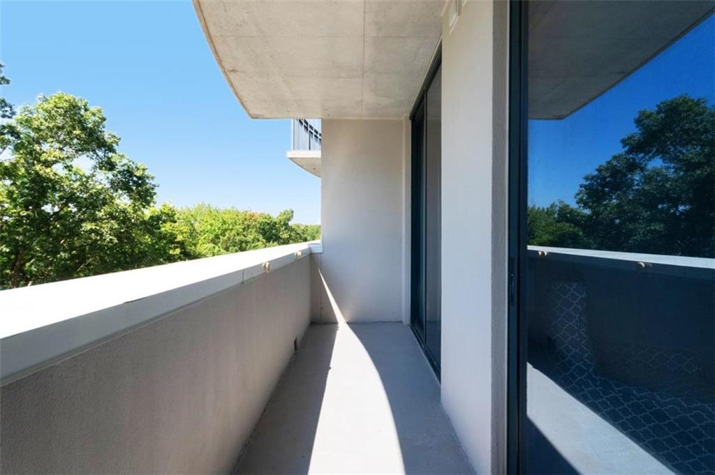 3040 Peachtree Road, Unit 507 Atlanta, GA 30305 - Photo 11 of 33 a view of balcony