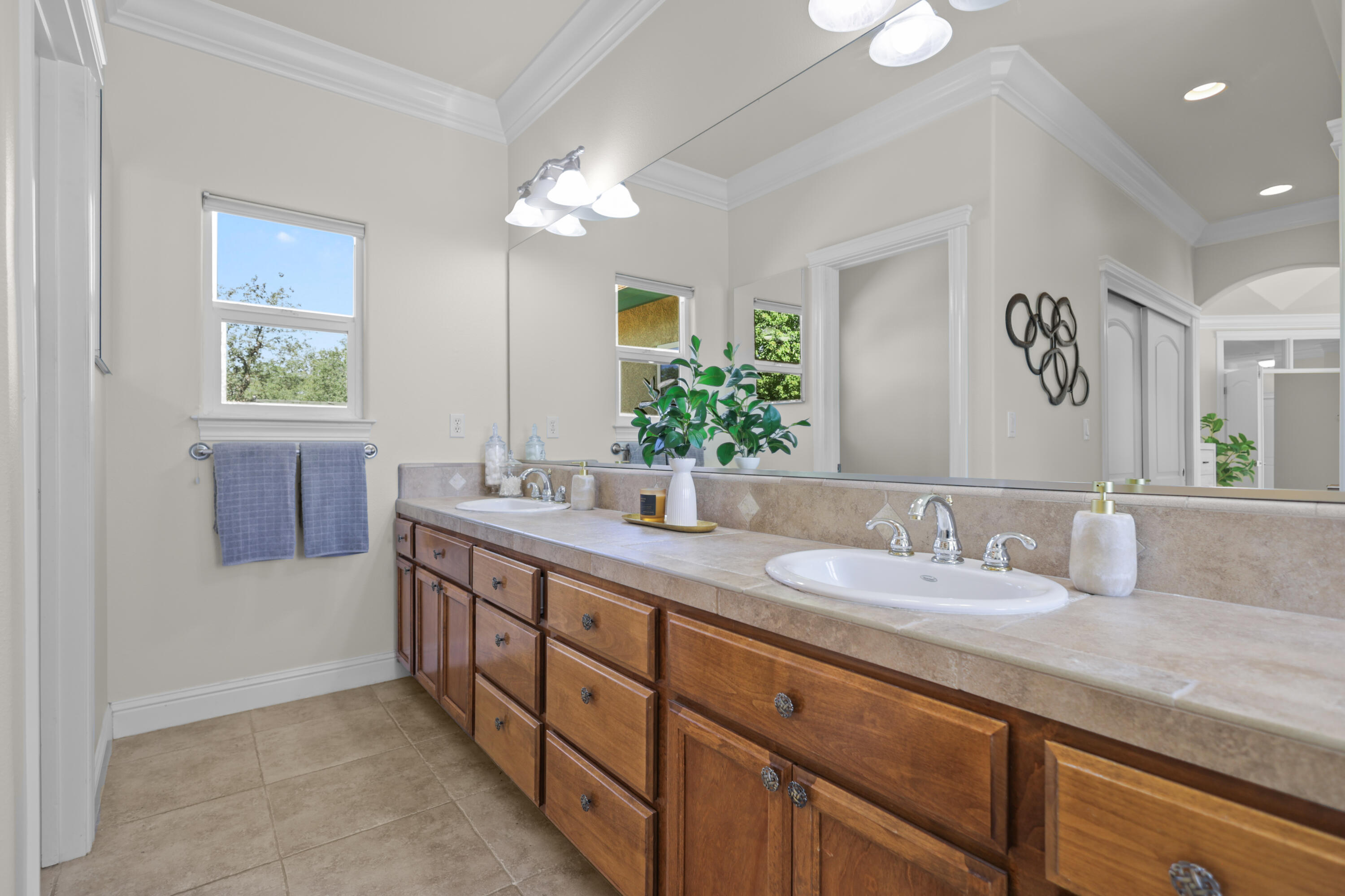 2110 Cadjew Street Redding, CA 96003 - Photo 21 of 62 Primary Bathroom