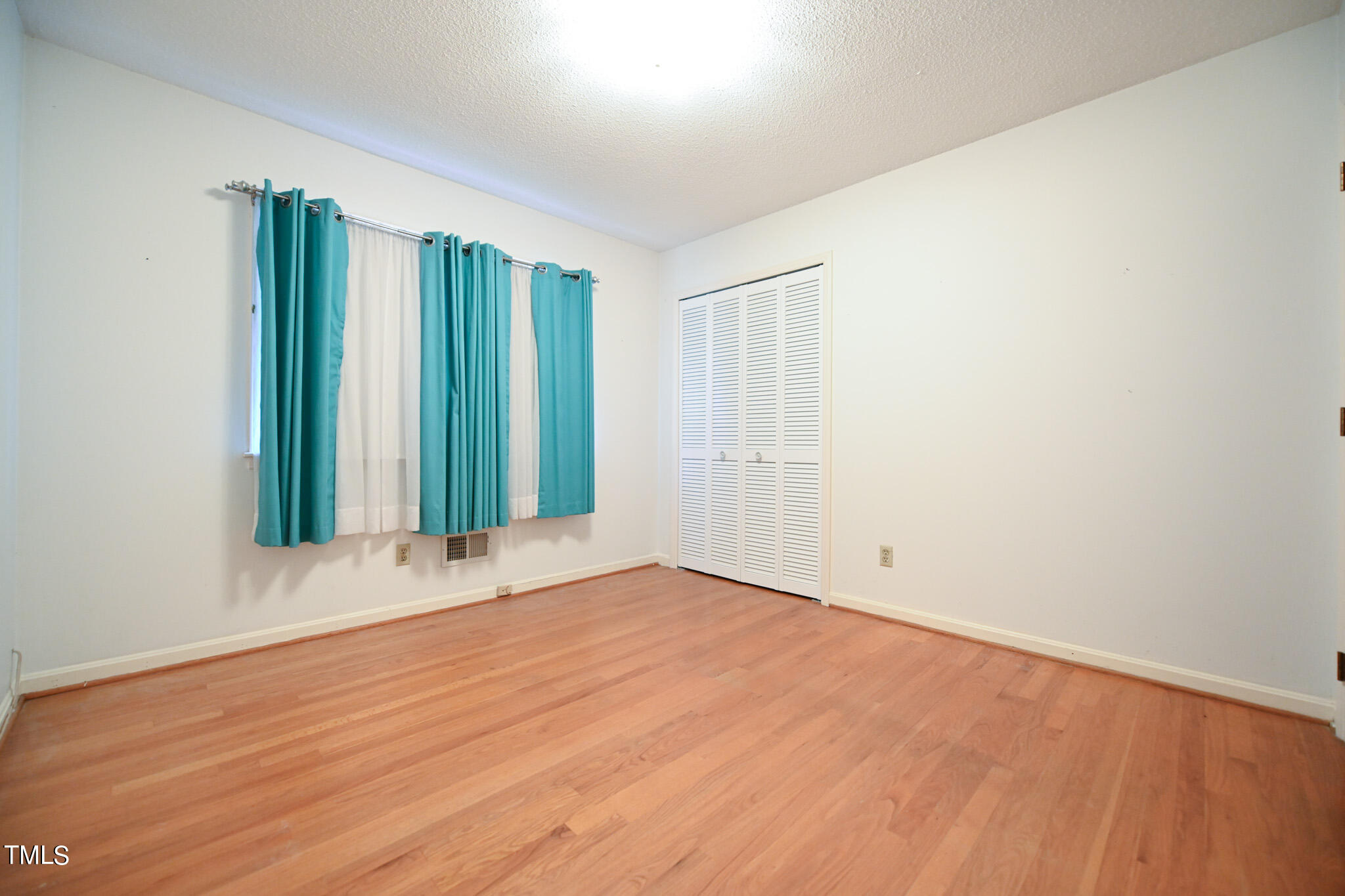 3109 Edgetone Drive Raleigh, NC 27604 - Photo 25 of 43 025