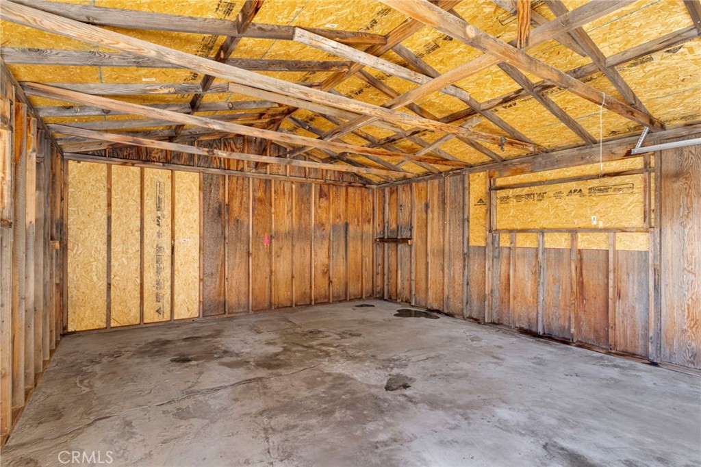 14344 Central Road Apple Valley, CA 92307 - Photo 44 of 61 a view of an empty room