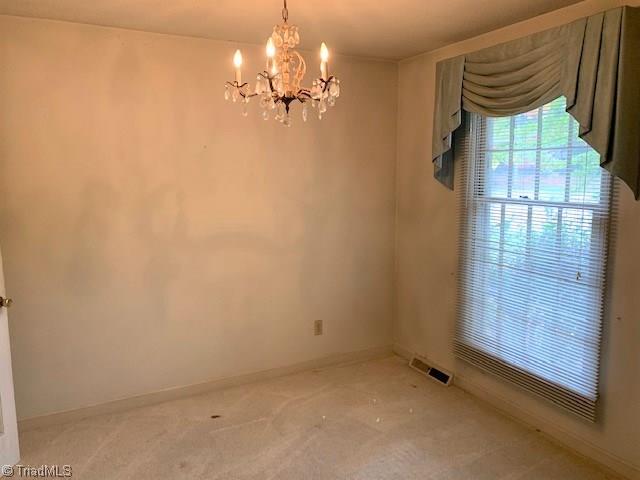909 Oakview Road High Point, NC 27265 - Photo 11 of 19