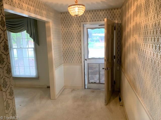 909 Oakview Road High Point, NC 27265 - Photo 13 of 19