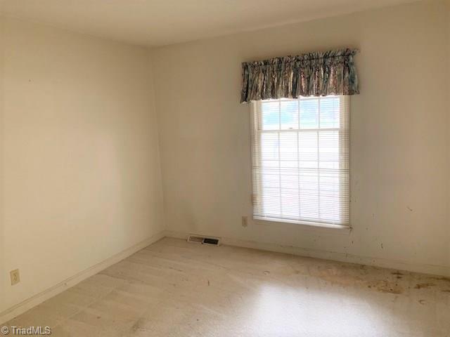 909 Oakview Road High Point, NC 27265 - Photo 16 of 19