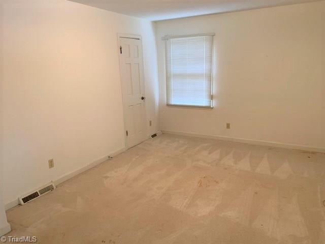 909 Oakview Road High Point, NC 27265 - Photo 18 of 19