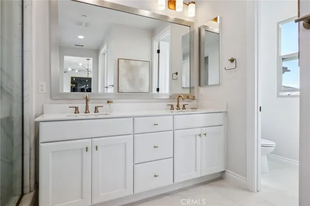 $1,850,000 | 110 Globe, Irvine, CA 92618