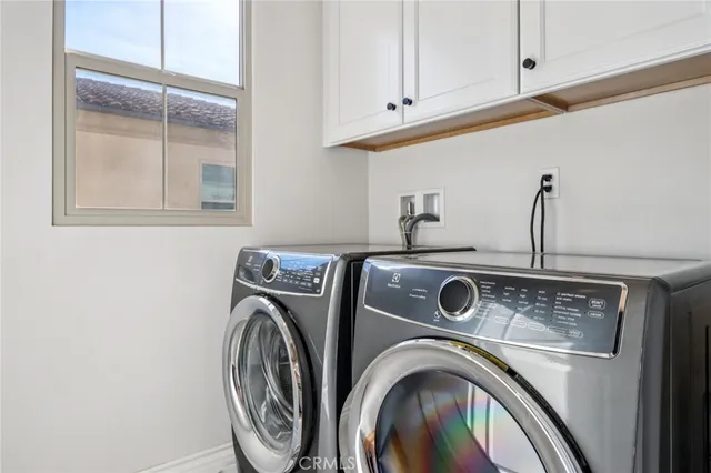 $1,850,000 | 110 Globe, Irvine, CA 92618