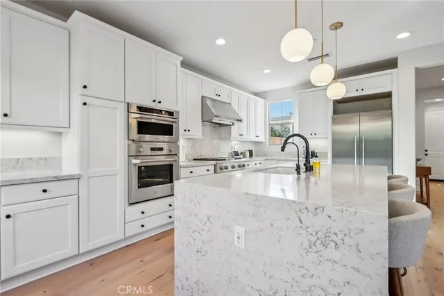 $1,850,000 | 110 Globe, Irvine, CA 92618