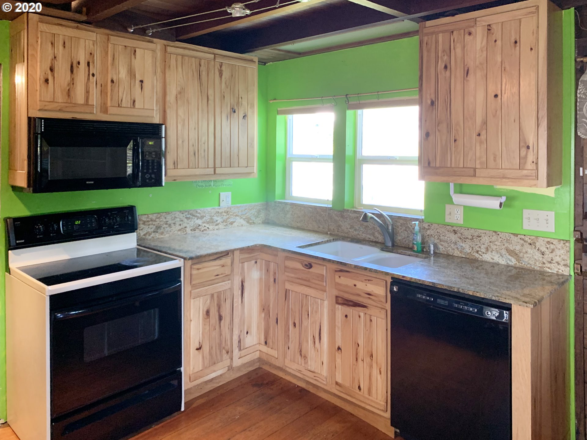 15936 Short Way Brookings, OR 97415 - Photo 10 of 32 Gallery Image 10