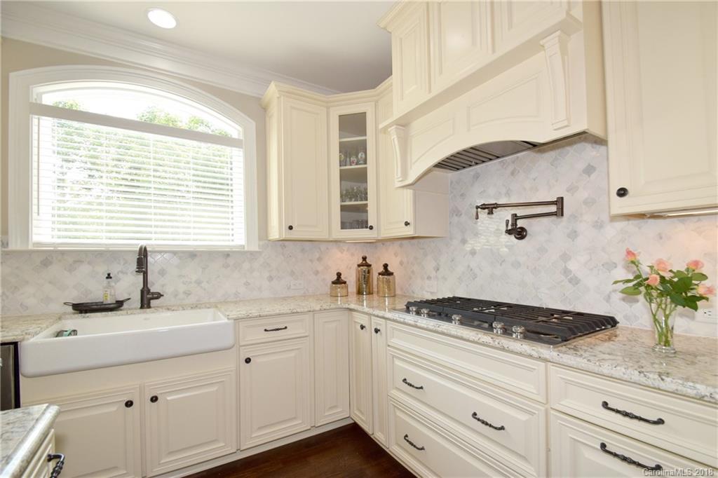 122 Overlook Ridge Lane Davidson, NC 28036 - Photo 15 of 27 Gallery Image 15