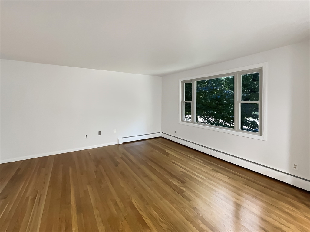 94 Bay Road Easton, MA 02356 - Photo 4 of 23 Gallery Image 4