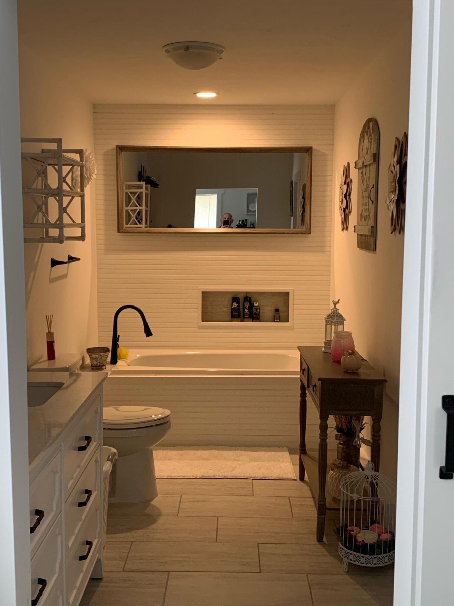 910 Monroe Hickory Road Oak Hill, OH 45656 - Photo 15 of 17 Master Bath