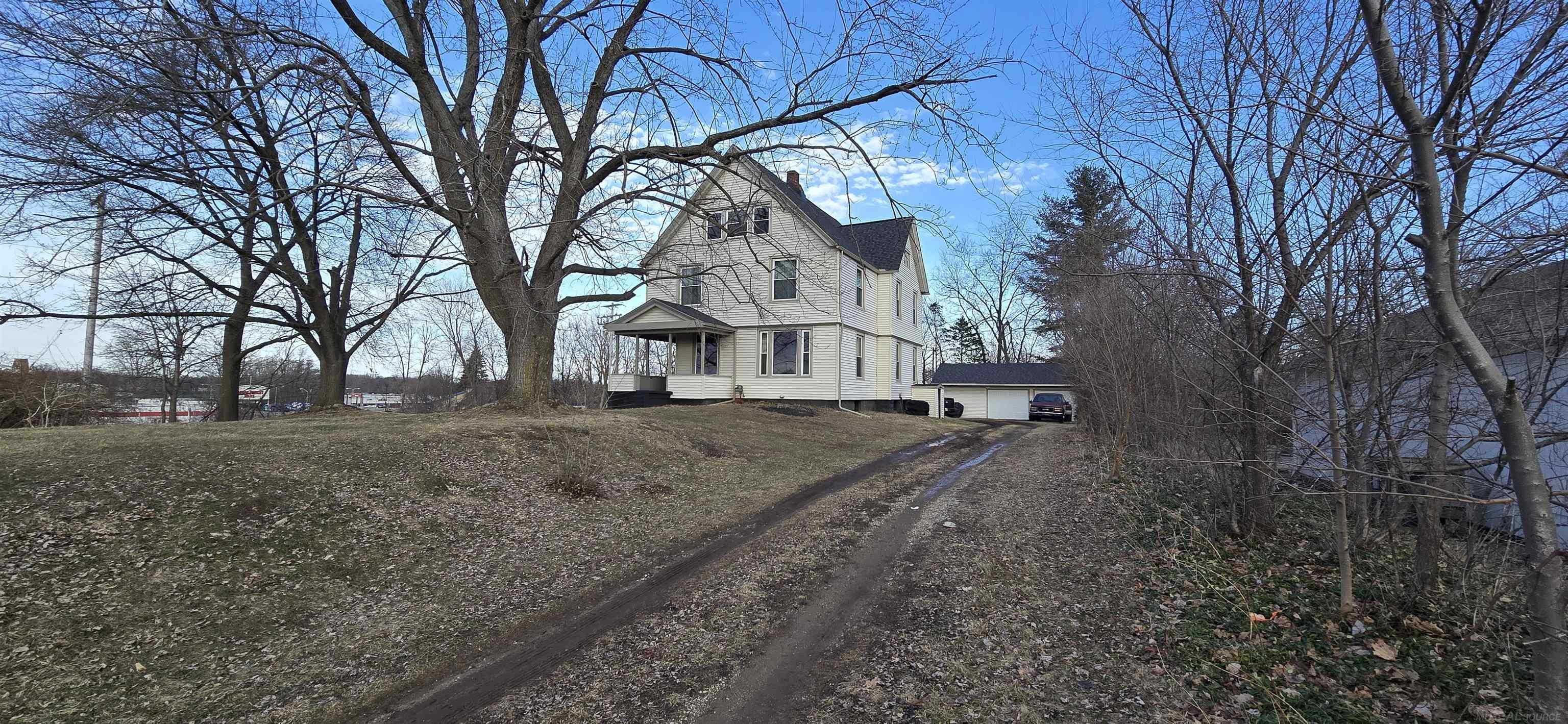 205 South Dettman Road Jackson, MI 49203 - Photo 2 of 56