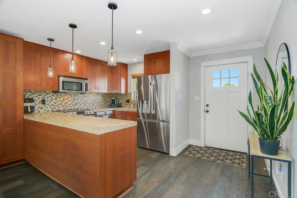 5810 Riley Street, Unit 4 San Diego, CA 92110 - Photo 11 of 25