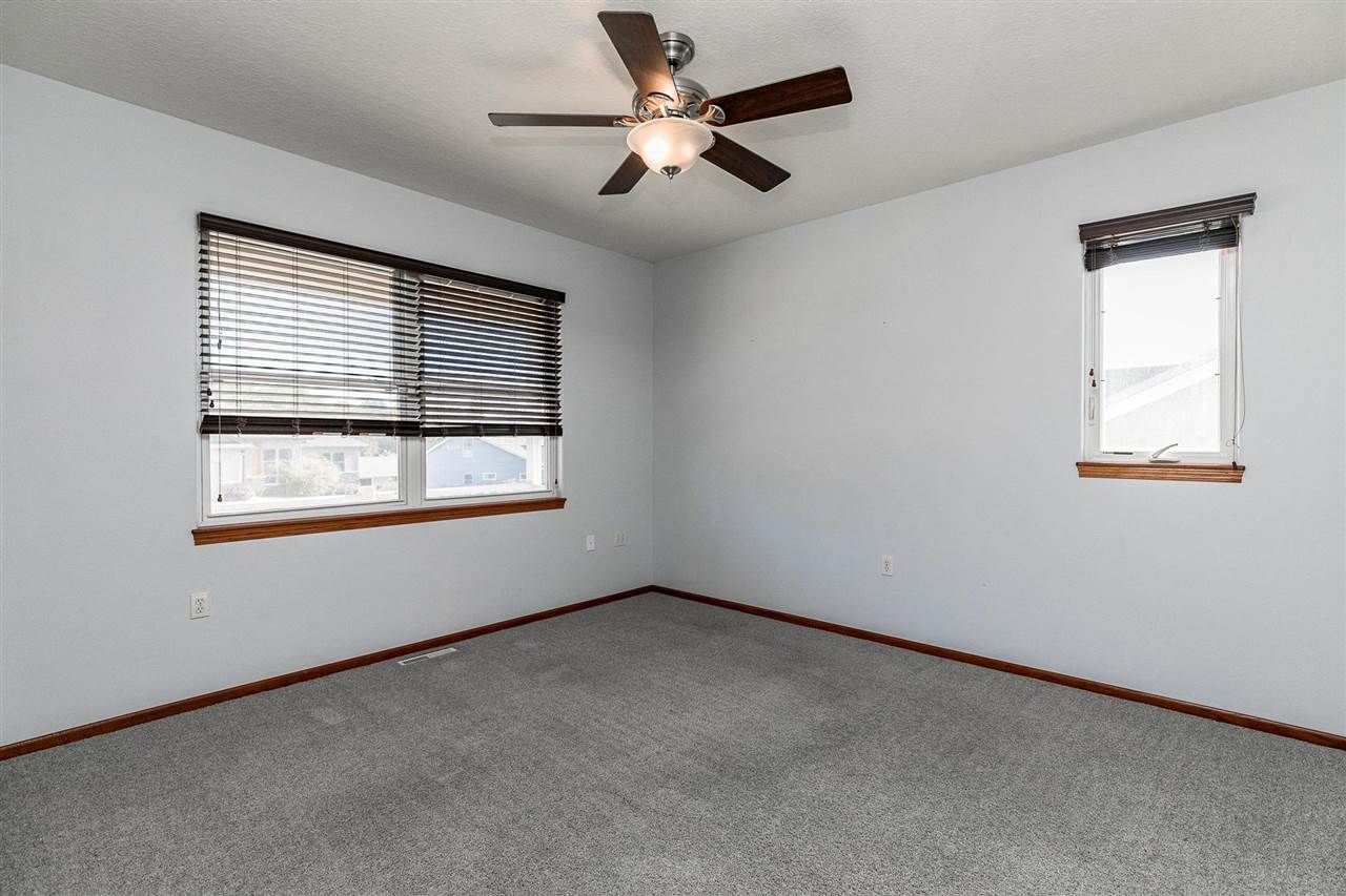 1910 Rogers Creek Road Ely, IA 52227 - Photo 24 of 48 Gallery Image 24
