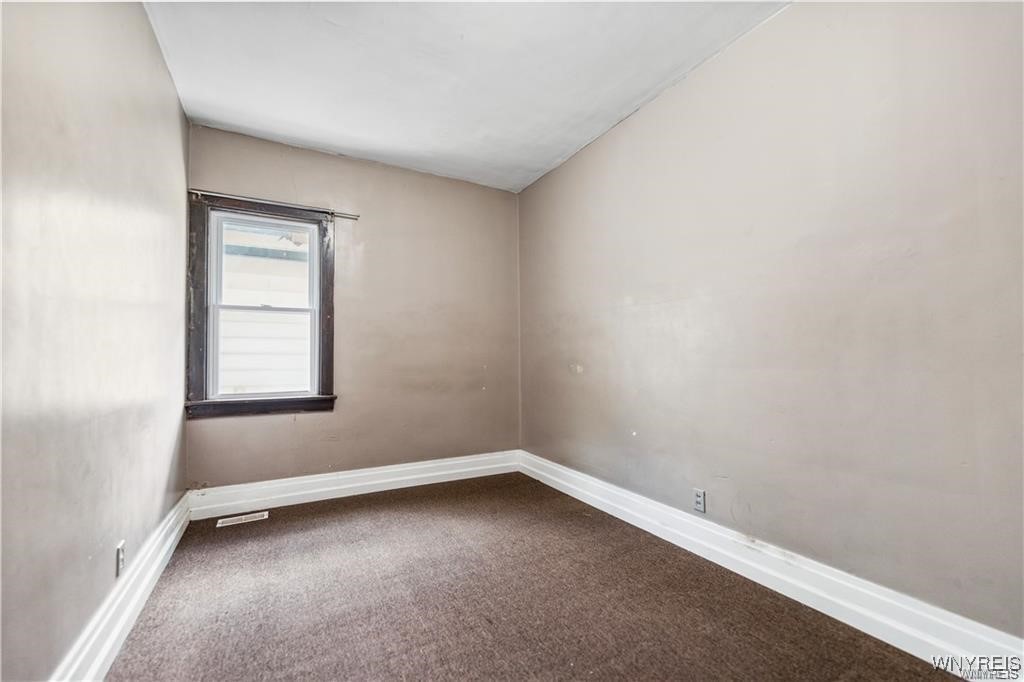 340 Rhode Island Street Buffalo, NY 14213 - Photo 14 of 25