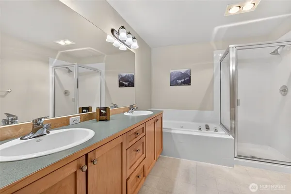 $562,500 | 20701 Club House Drive, Unit 205, Leavenworth, WA 98826