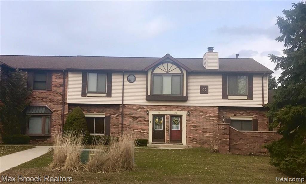 2297 London Bridge Drive, Unit 26 Rochester, MI 48307 - Photo 1 of 26