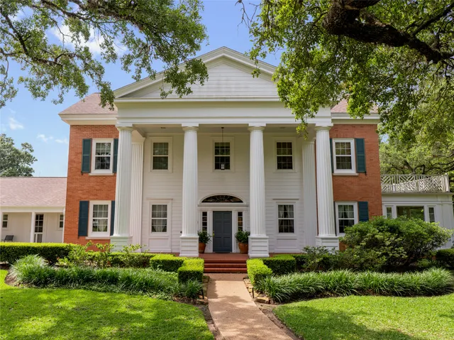 $649,900 | 1920 Marguerite Street, Bay City, TX 77414