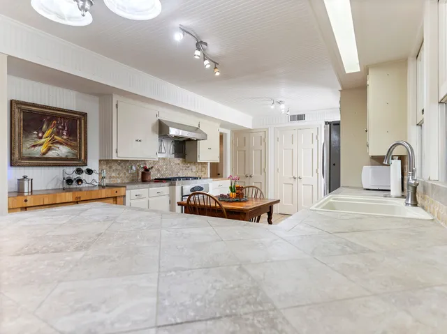 $649,900 | 1920 Marguerite Street, Bay City, TX 77414