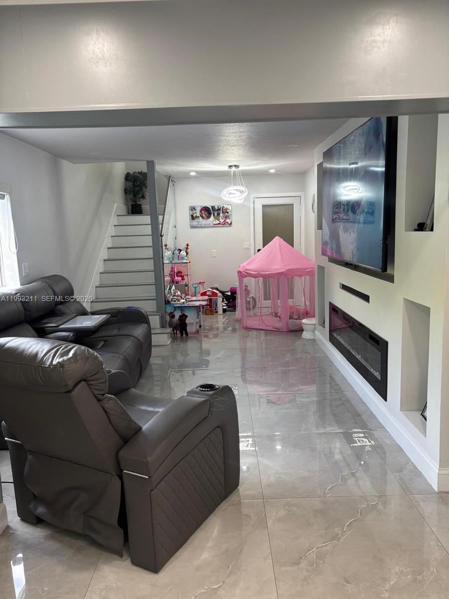 12219 Southwest 249th Street Homestead, FL 33032 - Photo 10 of 36