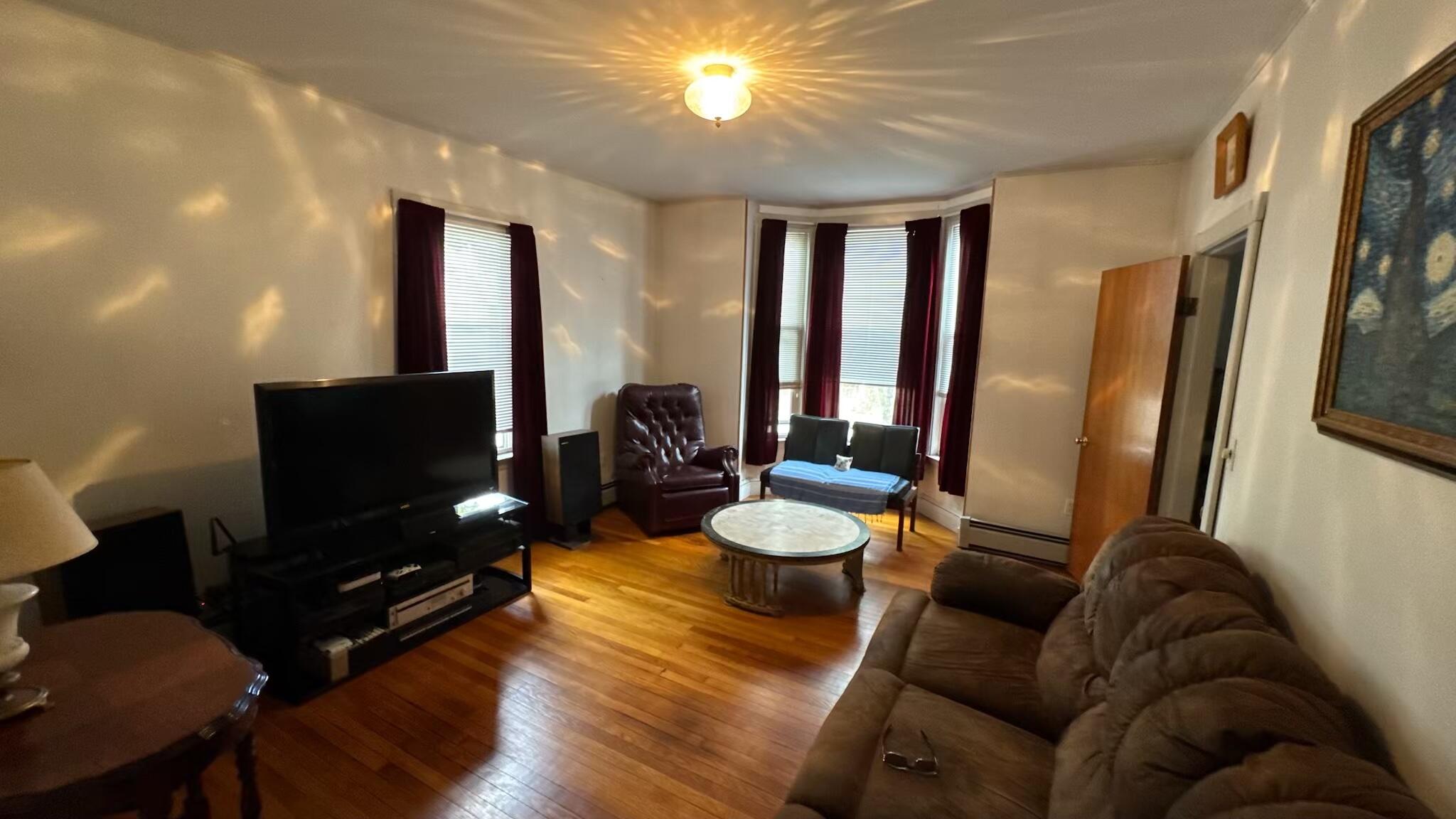 51 Melbourne Street Portland, ME 04101 - Photo 12 of 27 Living room 6