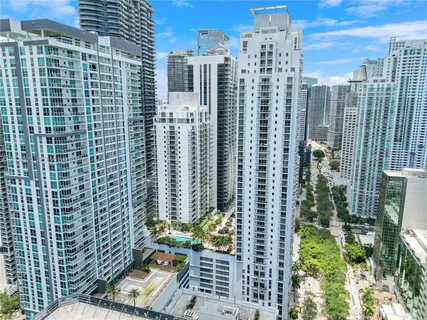 $2,900 | 1060 Brickell Avenue, Unit 3209, Miami, FL 33131