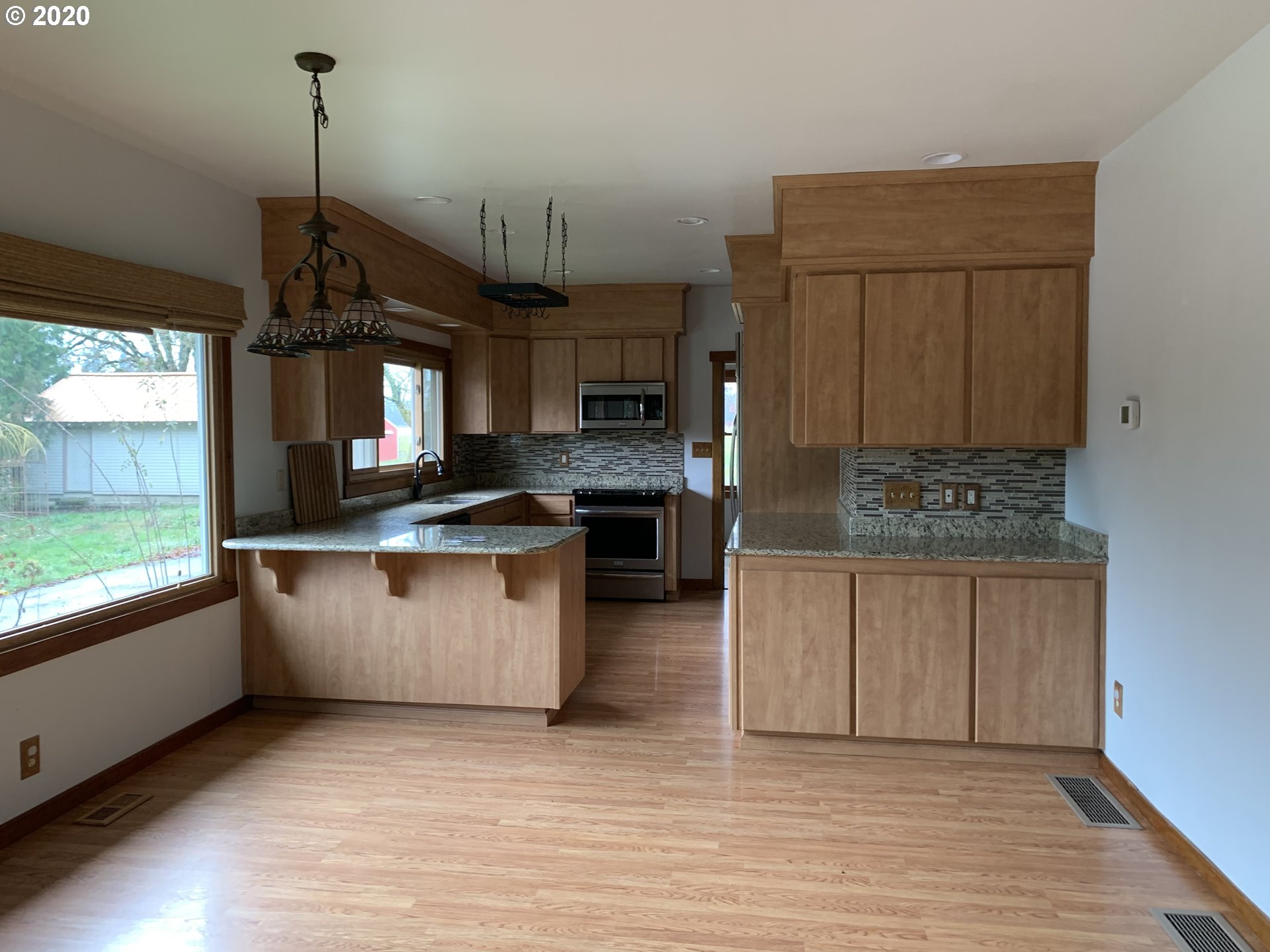 3156 Talbot Road South Jefferson, OR 97352 - Photo 5 of 26
