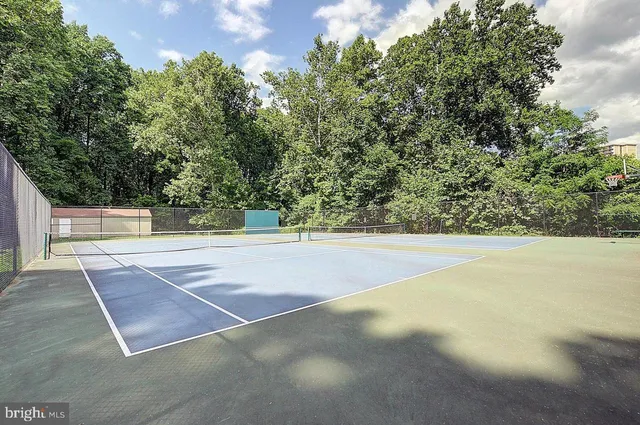 a view of a tennis court