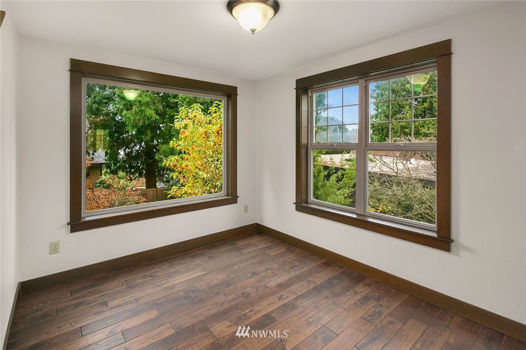 9111 45th Avenue Southwest Seattle, WA 98136 - Photo 13 of 26 Gallery Image 13
