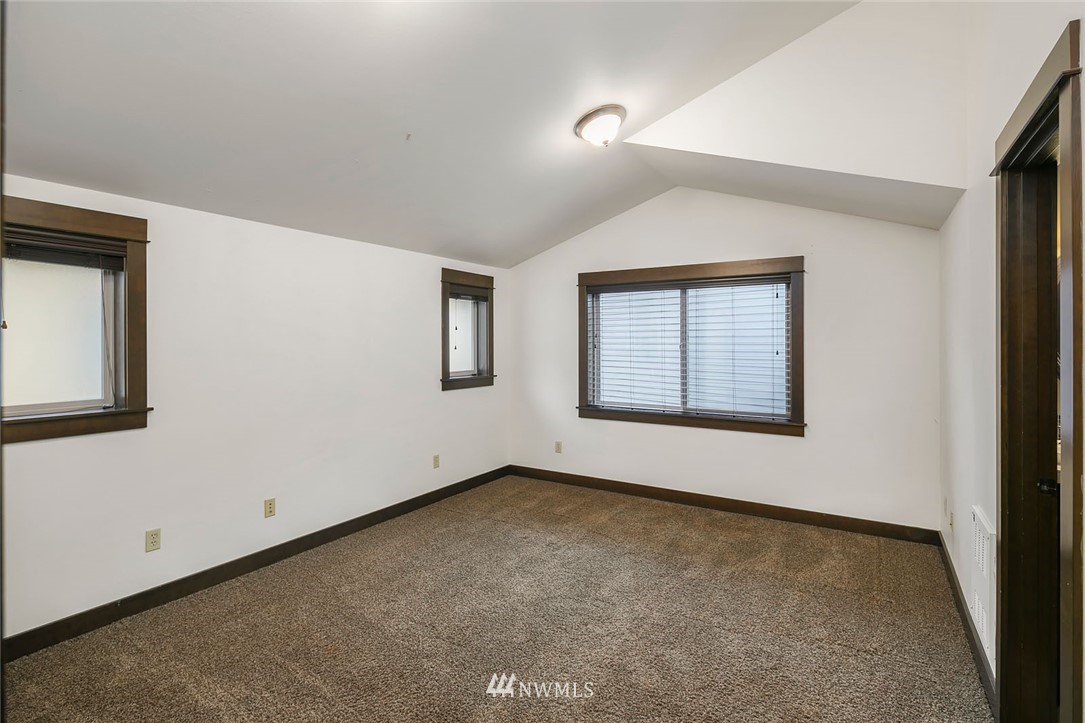 9111 45th Avenue Southwest Seattle, WA 98136 - Photo 18 of 26 Gallery Image 18