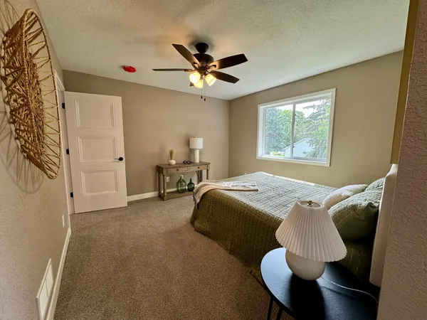 $1,950 | 116 Renet Path, Mankato, MN 56001