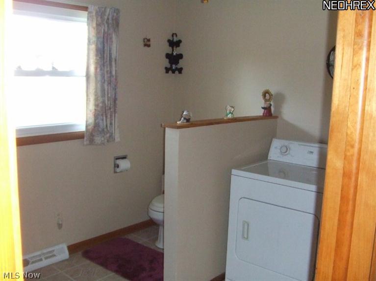 24959 Cogan Road East Rochester, OH 44625 - Photo 5 of 13 Gallery Image 5